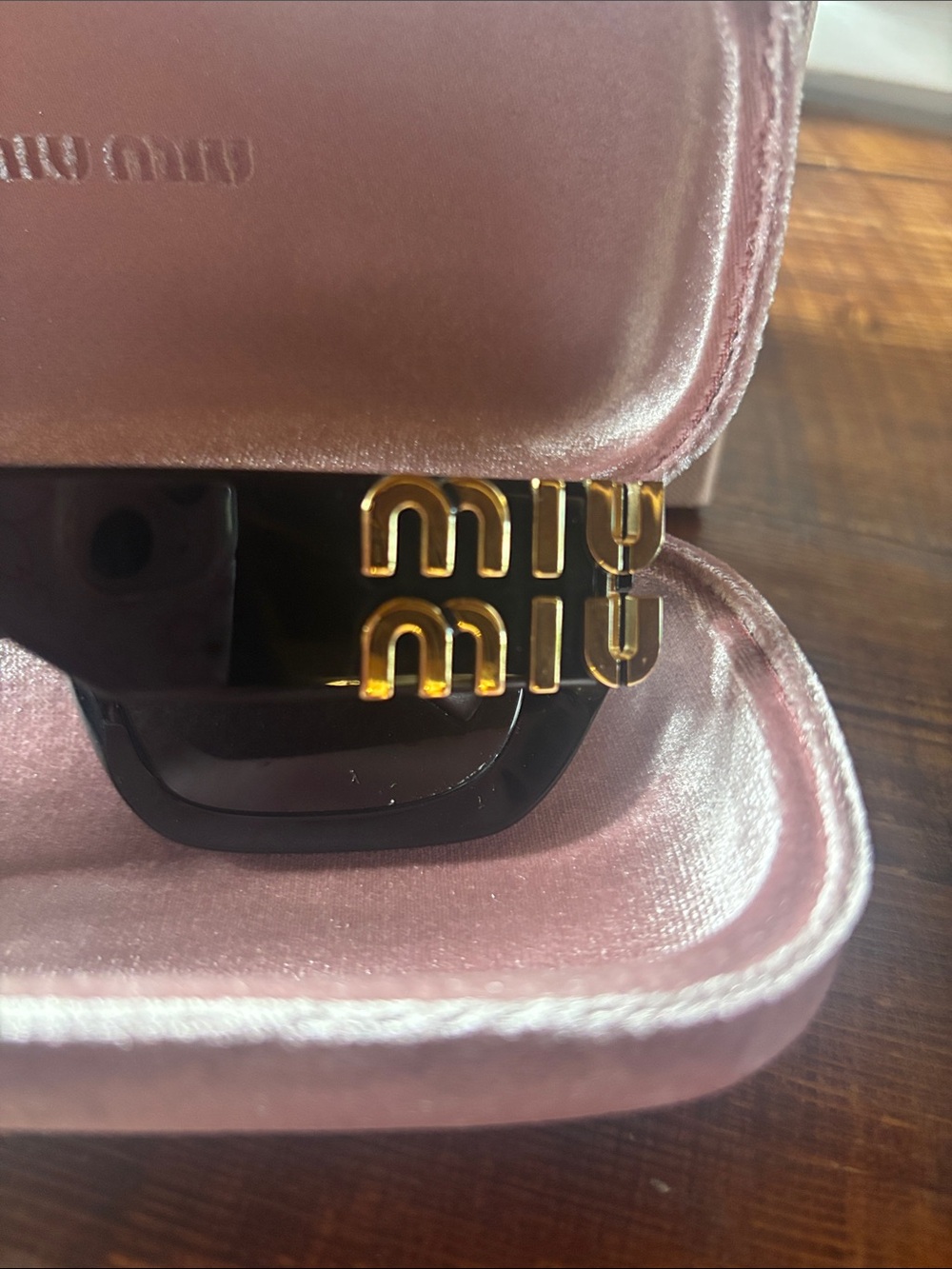 Miu Miu Black runway sunglasses - Picture 3 of 4